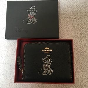 Disney Coach Minnie Wallet